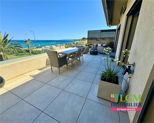 t3 à la vente -   83120  SAINTE MAXIME, surface 77 m2 vente t3 - UBI431013926